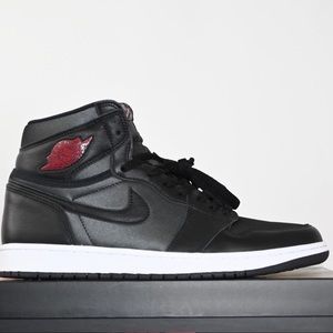 Jordan 1 High Satin